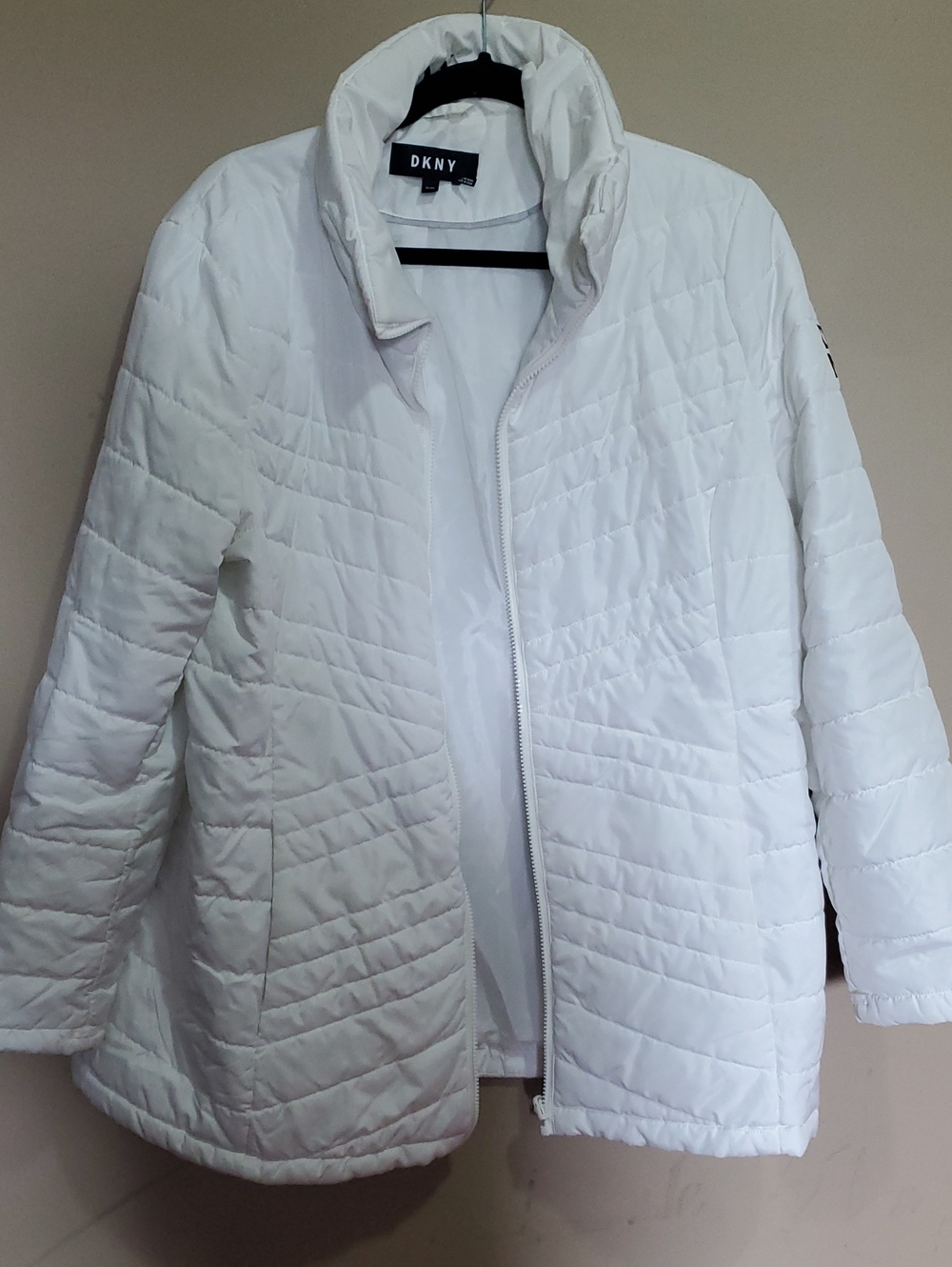 DKNY White Quilted Lightweight Puffer Jacket Size XL
